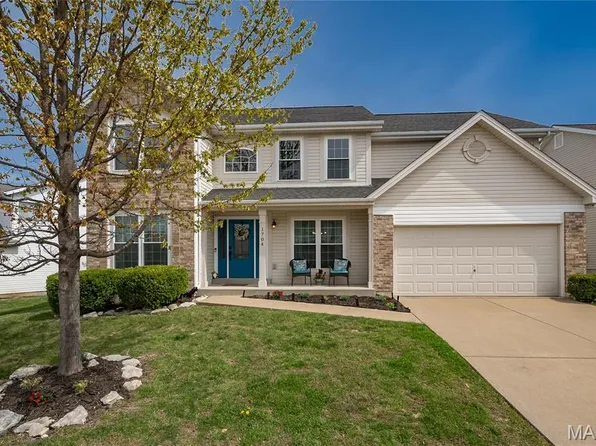 1704 Briarmanor Dr, Lake Saint Louis, MO 63367