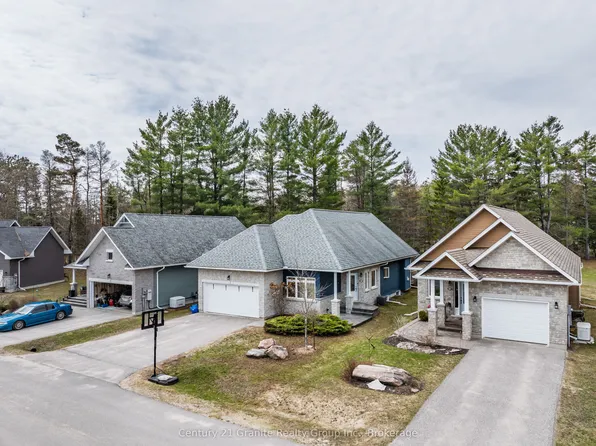 49 Webb Cir, Dysart Et Al, ON K0M 1S0