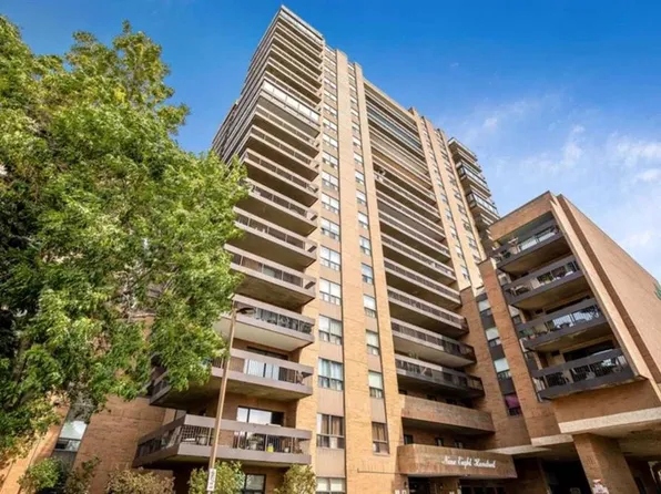 9800 NW Horton Rd SW #1506, Calgary, AB T2V 5B5