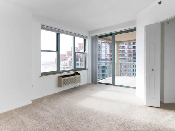 155 Washington Street image 34 of 56