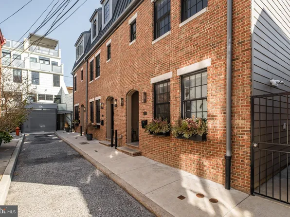 707 S Perth St, Philadelphia, PA 19147