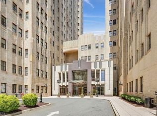 4 Beacon Way APT 412, Jersey City, NJ 07304