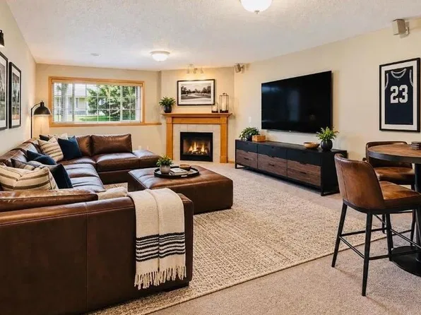 8556 Adair Cir N, Brooklyn Park, MN 55443
