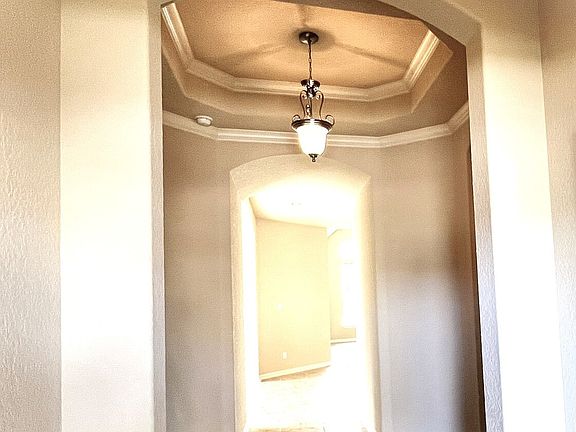 5th image of 1017 Chloe Ct