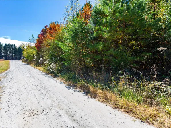 241 McCraws Hill Dr, Hendersonville, NC 28792