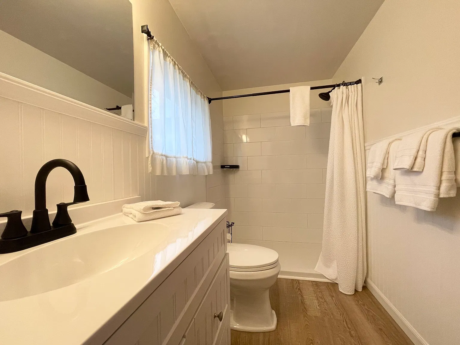 Studio, $925 — Photo 2