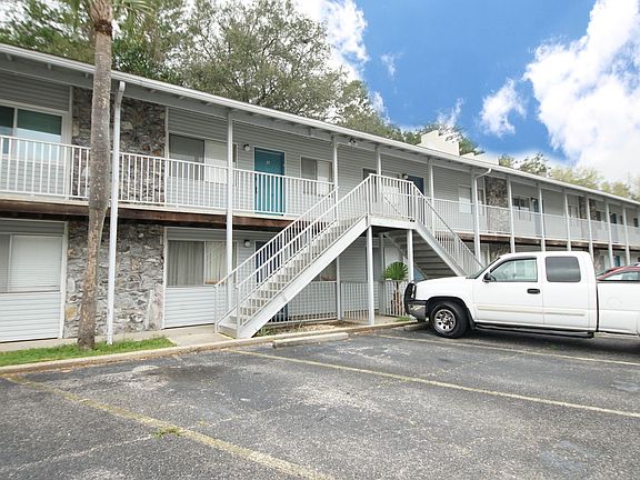 2nd image of 201 College Blvd E Unit 27