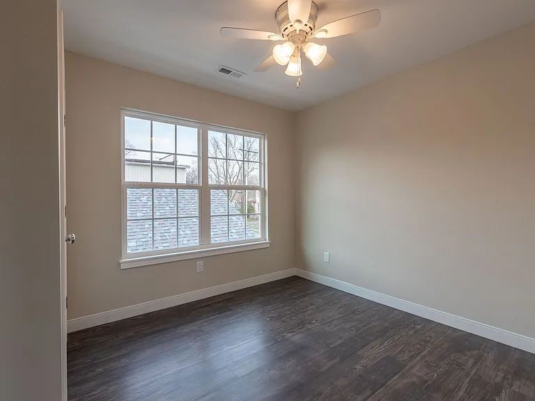 719 S. Main Ave — Photo 30