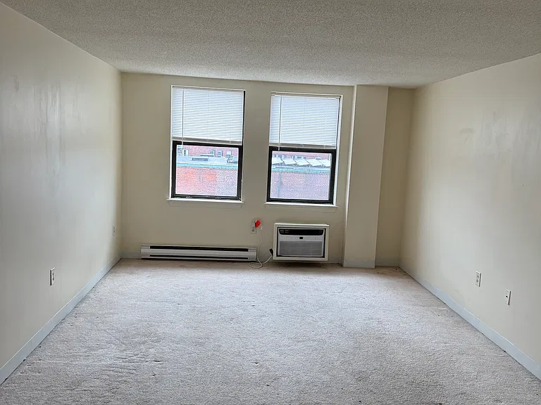 5 Bank St #5G — Photo 4
