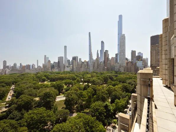 55 Central Park West image 15 of 22