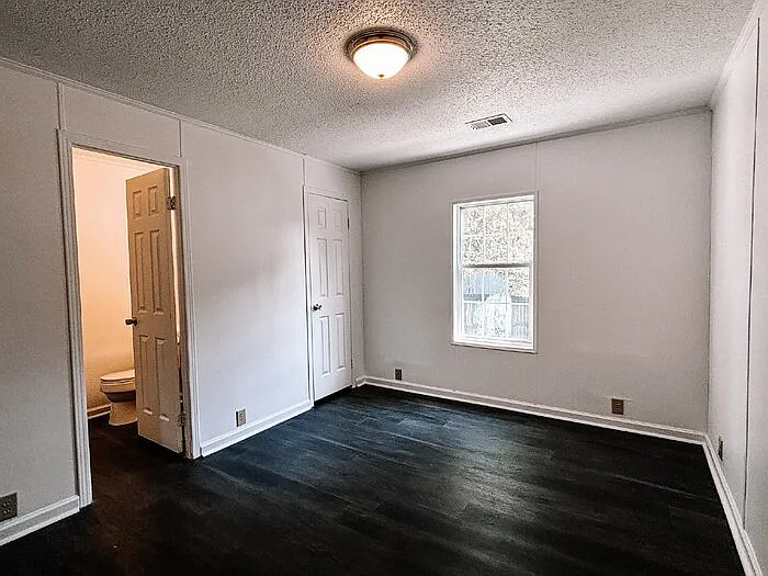 1030 Greenhill Rd — Photo 13
