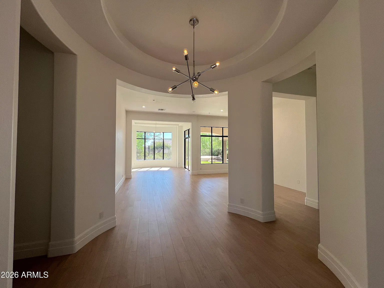 3 bed, 3.5 bath, 3958 sqft, $7,500 — Photo 3