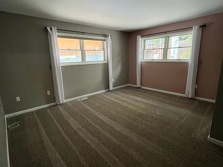 2914 Rimview Dr — Photo 9