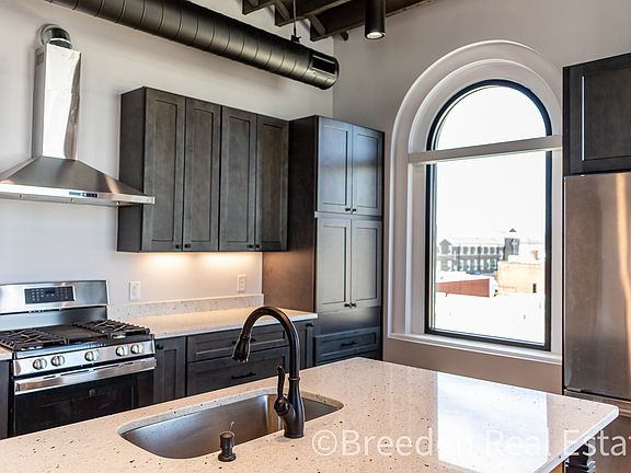 4th image of 100 W Union St APT 1-300