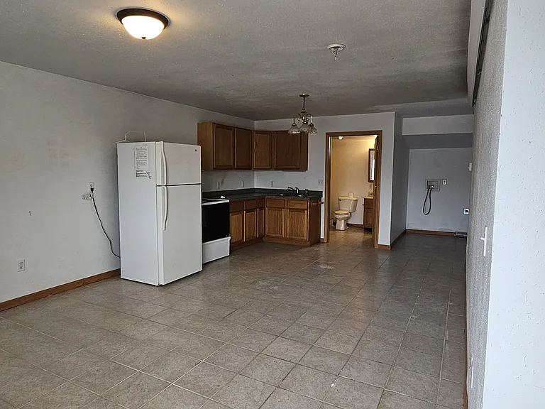 5360 Cedar St — Photo 3