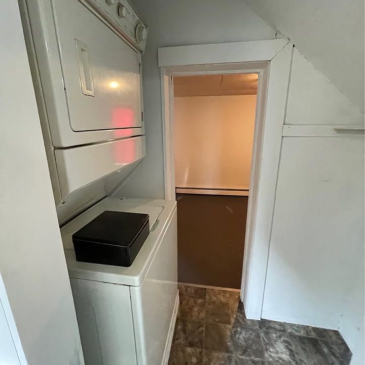 1st image of 731 York Ave #1