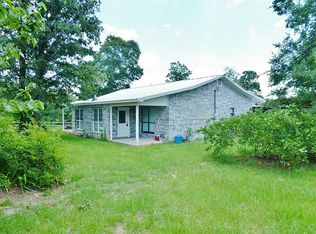 8956 County Line Rd, Willis, TX 77378