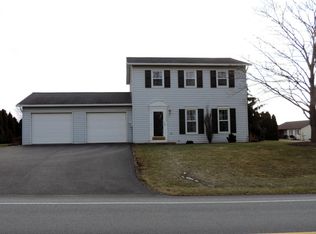 445 Stracks Dam Rd, Myerstown, PA 17067