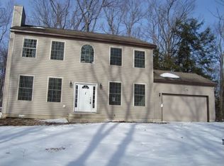 8116 Wildflower Dr, Tobyhanna, PA