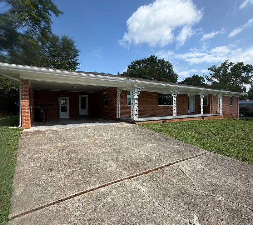 942 Margaret Dr