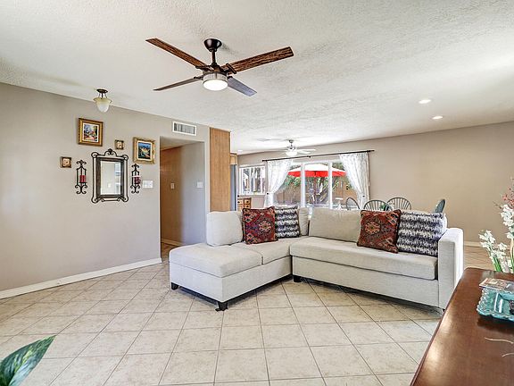 4th image of 4608 Eric Dr NE