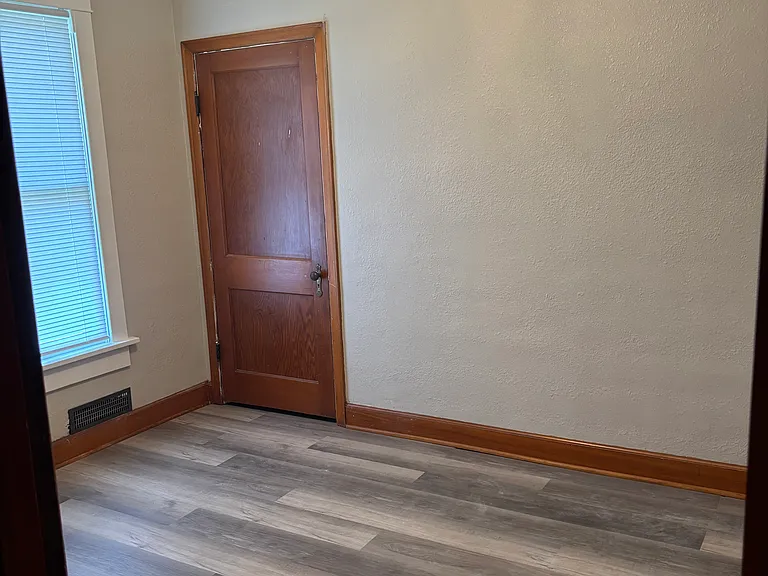 3230 Avenue F — Photo 14