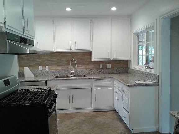 4th image of 5823 Chiquita Ln