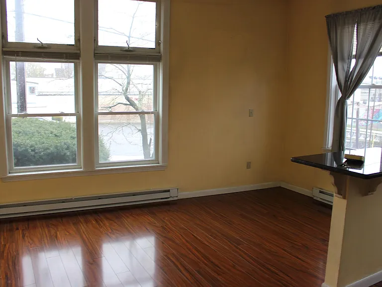 12 Walnut St #1 — Photo 10
