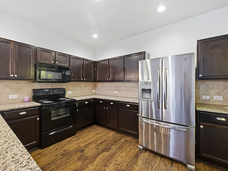 11912 Jamie Dr — Photo 23