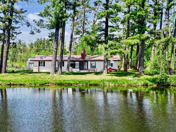 1203 Pinetum Ln, Gaylord, MI 49735