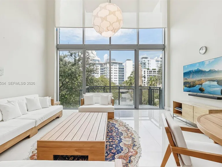 6000 Collins Ave #306 — Photo 2