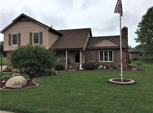 15 Saint Annes Ct, Greenwood, IN
