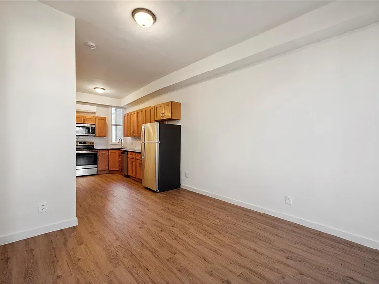 1924 E Passyunk Ave #B — Photo 5