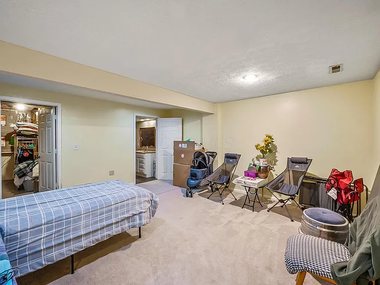 6986 Avery Rd — Photo 20