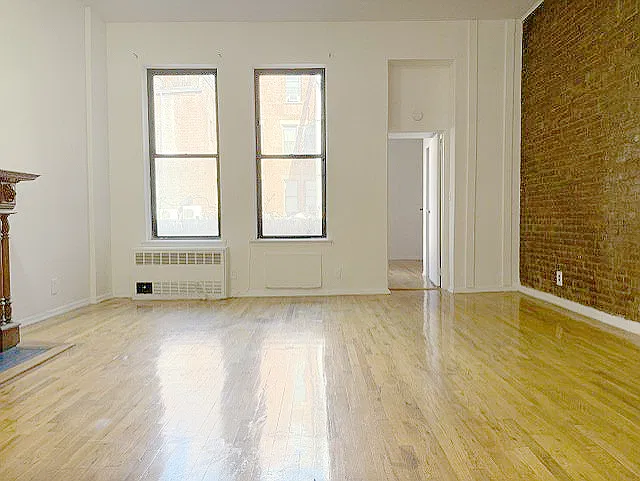 63 W 69th St #2B