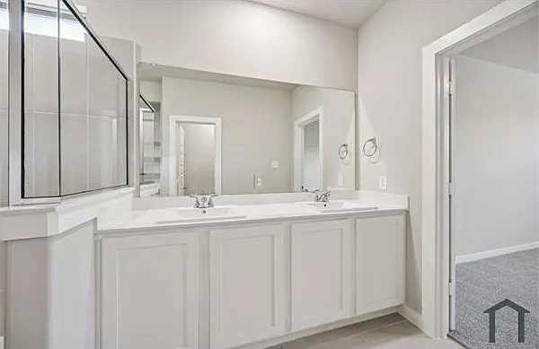 518 Green Grass Dr — Photo 12