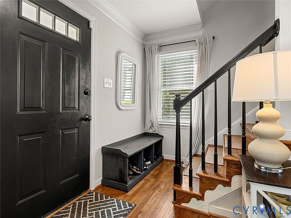 2nd image of 1414 Walton Bluff Ter