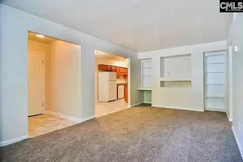 2nd image of 1815 Horseshoe Dr