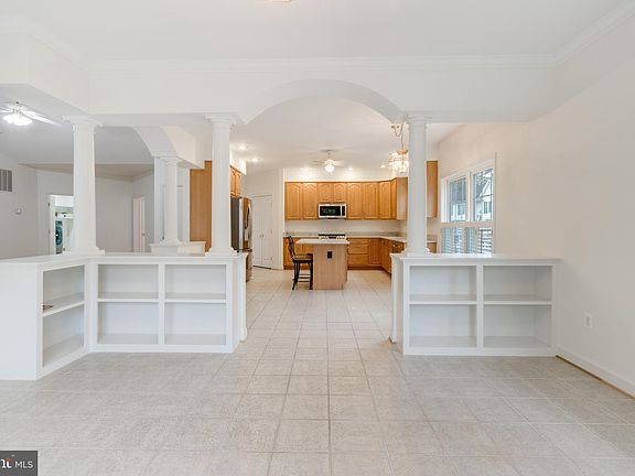 5th image of 7587 Myers Ct