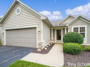 8263 Woodstone Dr SE, Byron Center, MI 49315