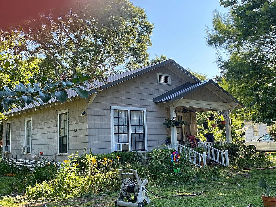 2nd image of 1614 Virginia Ave