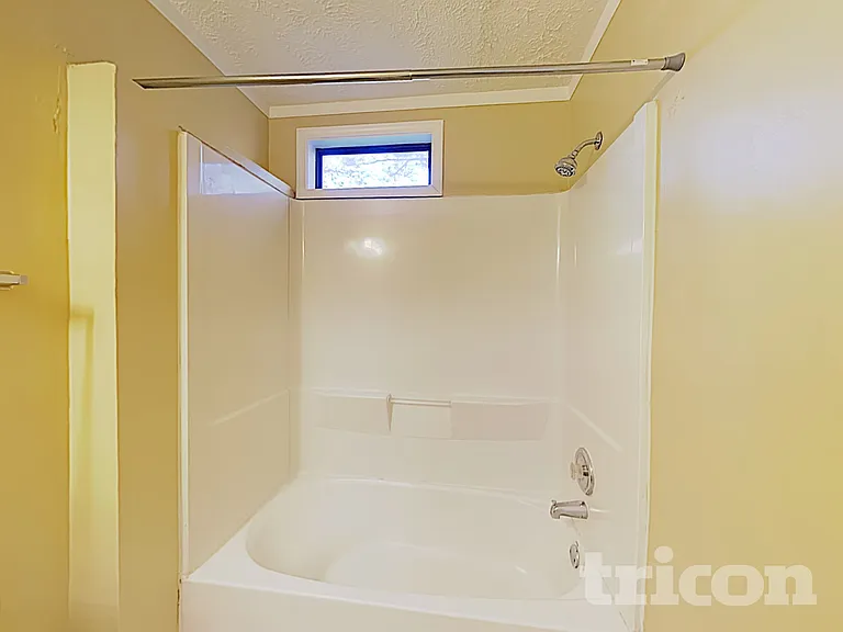 9734 Dixon Industrial Blvd — Photo 9