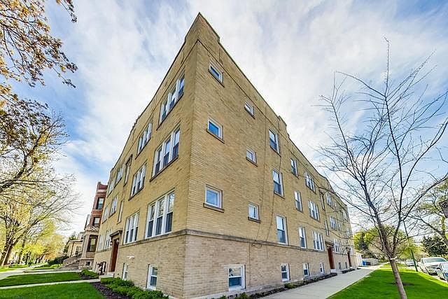 1st image of 4447 W Sunnyside Ave APT 3