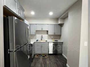 1915 N 41st St, Seattle, WA 98103