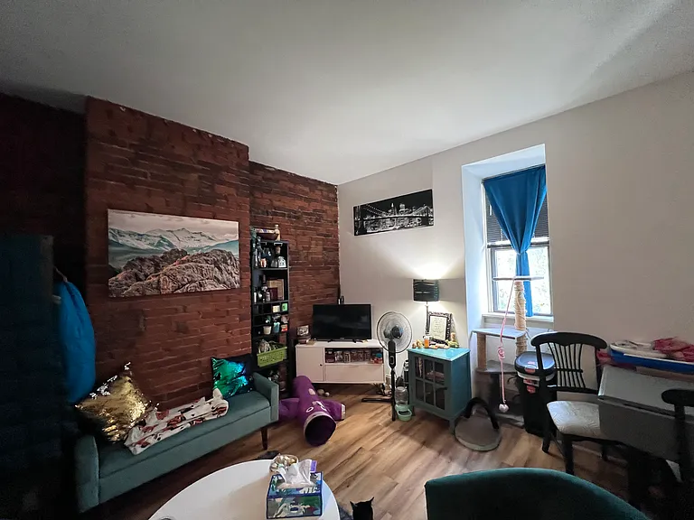 256 Emerson St #7 — Photo 4