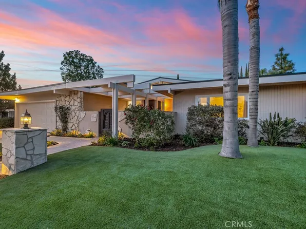 22801 Paul Revere Dr, Calabasas, CA 91302