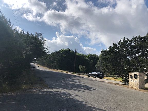 4th image of 21000 Green Park Dr