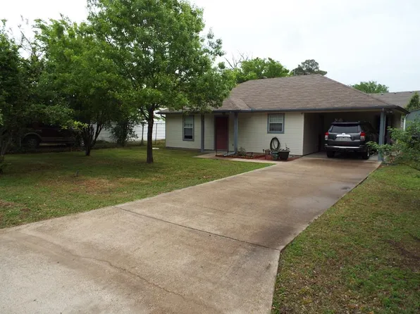 214 Masthead Rd, Gun Barrel City, TX 75156