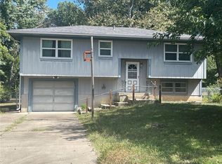 604 N Harrison St, Spring Hill, KS 66083