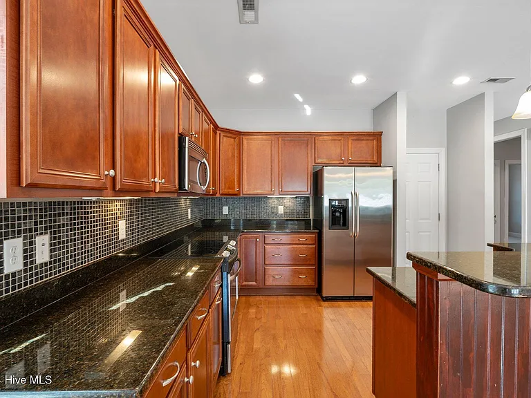 7 Elk Ridge Ln — Photo 10